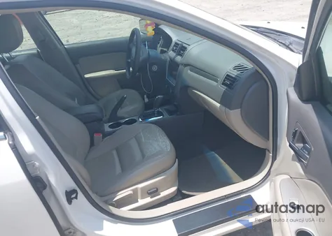 2010 Ford Fusion Hybrid из США, поврежденный, VIN 3FADP0L31AR179076